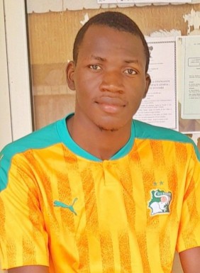 <span>Seguenan Sylvain, 24</span> <span style='width: 25px; height: 16px; float: right; background-image: url(/bitmaps/flags_small/CI.PNG)'> </span><br><span>Abidjan, Берег Слонової Кістки</span> <input type='button' class='joinbtn' style='float: right' value='JOIN NOW' />