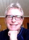 Ole Martin, 62&nbsp;years: I am an easy, kind, handsome man. Divorced, no kids. I love sprts and the nature, mountaining and skiing. I am a radio- and TV-journalist.