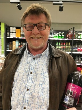 English men looking for love