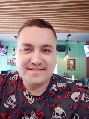 <span>Alex, 35</span>&nbsp;<span style='width: 25px; height: 16px; float: right; background-image: url(/bitmaps/flags_small/RU.PNG)'>&nbsp;</span><br><span>Samara, Russia</span>&nbsp;<input type='button' class='joinbtn' style='float: right' value='JOIN NOW' />