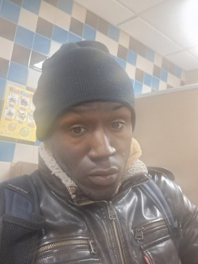 <span>Michael, 29</span>&nbsp;<span style='width: 25px; height: 16px; float: right; background-image: url(/bitmaps/flags_small/US.PNG)'>&nbsp;</span><br><span>New York, アメリカ合衆国</span>&nbsp;<input type='button' class='joinbtn' style='float: right' value='JOIN NOW' />