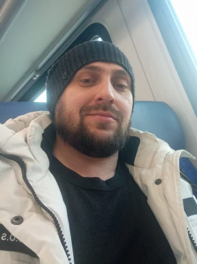 Russian men looking for love