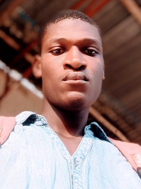 <span>Louis, 21</span> <span style='width: 25px; height: 16px; float: right; background-image: url(/bitmaps/flags_small/TG.PNG)'> </span><br><span>Lome, Togo</span> <input type='button' class='joinbtn' style='float: right' value='JOIN NOW' />