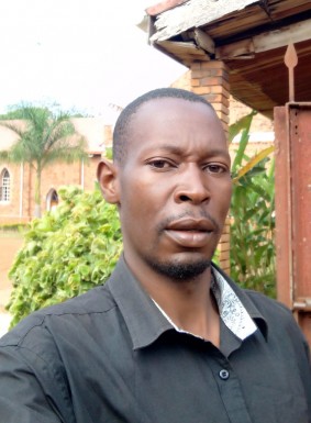 <span>Mike k, 36</span> <span style='width: 25px; height: 16px; float: right; background-image: url(/bitmaps/flags_small/UG.PNG)'> </span><br><span>Mityana, Uganda</span> <input type='button' class='joinbtn' style='float: right' value='JOIN NOW' />