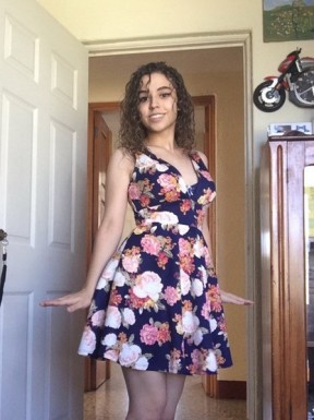 <span>Karen Jacques, 19</span> <span style='width: 25px; height: 16px; float: right; background-image: url(/bitmaps/flags_small/ZA.PNG)'> </span><span style='float: right;margin-right: 20px;'><i class='fa fa-heart'></i> 69</span><br><span>Phalaborwa, South Africa</span> <input type='button' class='joinbtn' style='float: right' value='JOIN NOW' />