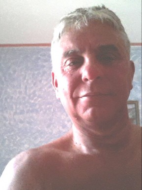 English men looking for love