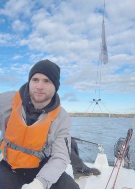 <span>Doron, 26</span> <span style='width: 25px; height: 16px; float: right; background-image: url(/bitmaps/flags_small/RU.PNG)'> </span><br><span>Moscow, Russia</span> <input type='button' class='joinbtn' style='float: right' value='JOIN NOW' />