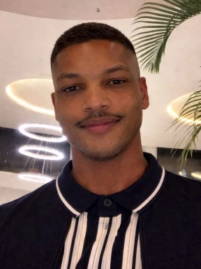 English men looking for love