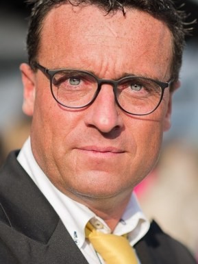 Foreign men for dating