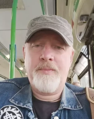 Russian men looking for love
