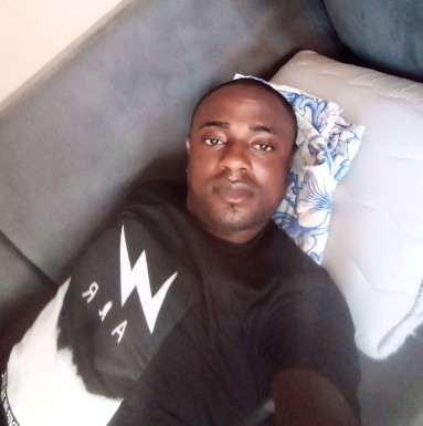 <span>Angelo, 36</span> <span style='width: 25px; height: 16px; float: right; background-image: url(/bitmaps/flags_small/CI.PNG)'> </span><br><span>Abidjan, Ivory Coast</span> <input type='button' class='joinbtn' style='float: right' value='JOIN NOW' />