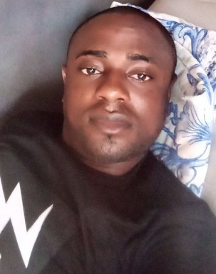 <span>Angelo, 37</span> <span style='width: 25px; height: 16px; float: right; background-image: url(/bitmaps/flags_small/CI.PNG)'> </span><br><span>Abidjan, Ivory Coast</span> <input type='button' class='joinbtn' style='float: right' value='JOIN NOW' />