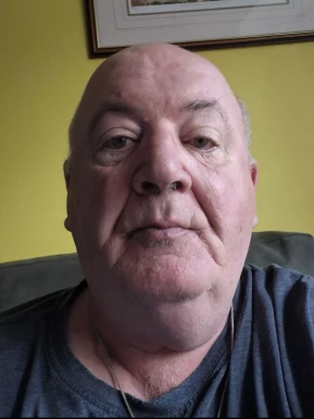 English men looking for love