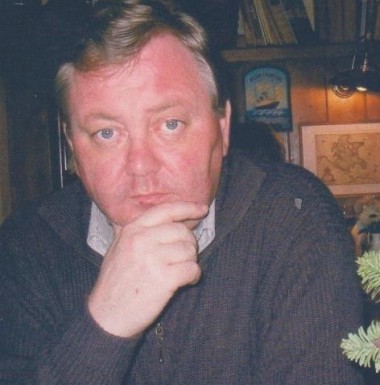 <span>Rolf, 67</span> <span style='width: 25px; height: 16px; float: right; background-image: url(/bitmaps/flags_small/DE.PNG)'> </span><br><span>Gelsenkirch, Germany</span> <input type='button' class='joinbtn' style='float: right' value='JOIN NOW' />
