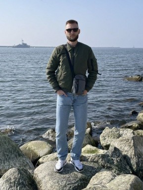 Russian men looking for love