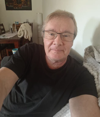 <span>Mr, 61</span>&nbsp;<span style='width: 25px; height: 16px; float: right; background-image: url(/bitmaps/flags_small/SE.PNG)'>&nbsp;</span><br><span>Halmstad, Suède</span>&nbsp;<input type='button' class='joinbtn' style='float: right' value='JOIN NOW' />