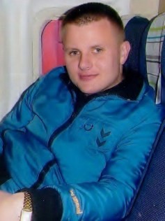 English men looking for love