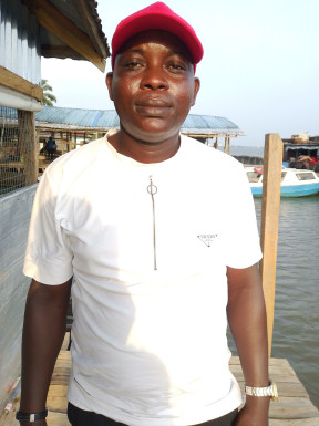 <span>Akarodaitse, 38</span>&nbsp;<span style='width: 25px; height: 16px; float: right; background-image: url(/bitmaps/flags_small/NG.PNG)'>&nbsp;</span><br><span>Onitsha, Nigeria</span>&nbsp;<input type='button' class='joinbtn' style='float: right' value='JOIN NOW' />