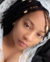 Felicity, 36&nbsp;Jahre