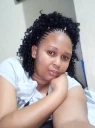 Elizabeth, 39&nbsp;anni