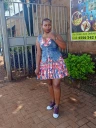 Yvette, 33&nbsp;lata