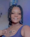 Ella, 32&nbsp;lata